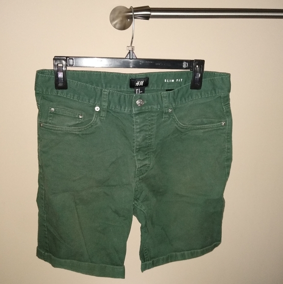 H&M Other - Men's H&M green slim fit shorts size: 31